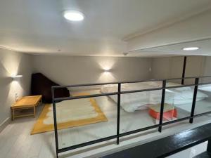Căn Hộ Dạng Loft 2 Phòng Ngủ (Two-Bedroom Loft Apartment)