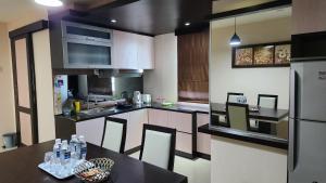 Căn Hộ (Apartment)