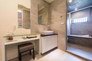 Biệt Thự Deluxe (Deluxe Villa)