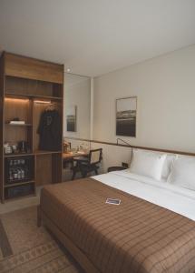 Phòng Có Giường Cỡ King Với Ban Công (King Room with Balcony)