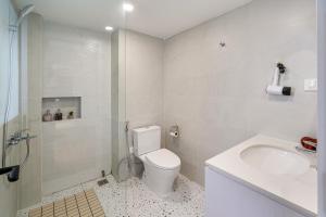 Phòng Suite Có Ban Công (Suite Balcony)