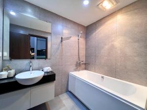Căn Hộ 1 Phòng Ngủ Có Ban Công (One-Bedroom Apartment with Balcony)