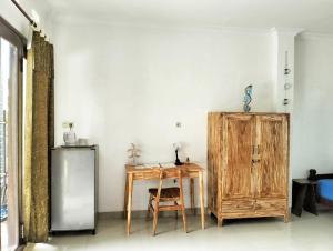 Phòng 3 Người Nhìn Ra Hồ Bơi (Triple Room with Pool View)