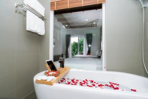 Phòng Gia Đình Có Ban Công (Family Room with Balcony)