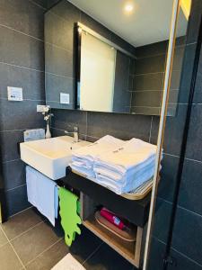 Căn Hộ 1 Phòng Ngủ (One-Bedroom Apartment)