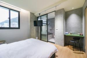 Phòng Đôi Loại Sang (Deluxe Double Room)