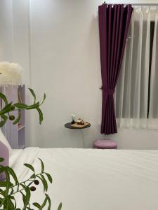 Phòng Giường Đôi Với Phòng Tắm Chung (Double Room with Shared Bathroom)