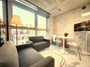 Căn hộ 2 Phòng ngủ có Tầm nhìn (Two-Bedroom Apartment with View)