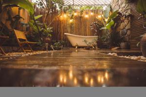 Phòng Có Giường Cỡ Queen Nhìn Ra Vườn (Queen Room with Garden View)