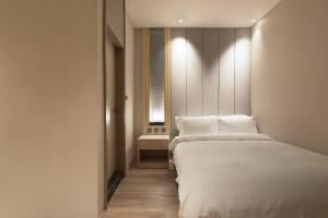 Phòng Tiêu Chuẩn Giường Đôi (Standard Double Room)