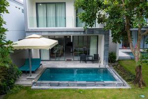 Biệt Thự Có Hồ Bơi Riêng (Villa with Private Pool)