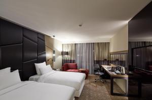 Deluxe Room with Twin Bed - City View room in Pullman Istanbul Hotel & Convention Center