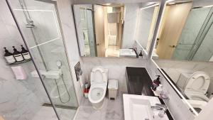 Căn Hộ Dạng Loft 2 Phòng Ngủ (Two-Bedroom Loft Apartment)