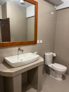 Suite Nhìn Ra Biển (Suite with Sea View)