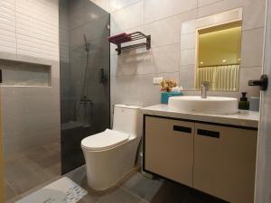 Phòng 3 Người Có Phòng Tắm Riêng (Triple Room with Private Bathroom)