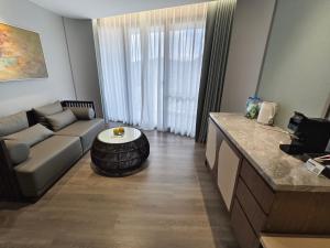 Executive Family Room with Lake View