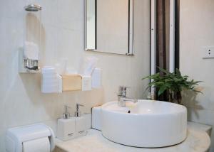 Phòng Tiêu Chuẩn Giường Đôi (Standard Double Room)
