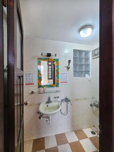 Phòng Deluxe Giường Đôi Có Ban Công (Deluxe Double Room with Balcony)