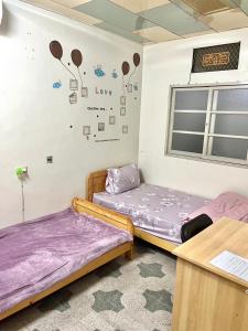 Phòng Giường Đôi Với Phòng Tắm Chung (Double Room with Shared Bathroom)