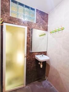 Phòng Tiêu Chuẩn Giường Đôi (Standard Double Room)