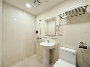 Phòng Đôi Cao Cấp (Superior Double Room)