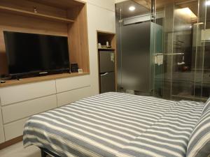 Phòng Giường Đôi Có Bồn Tắm Spa (Double Room with Spa Bath)