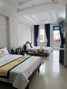 Phòng 4 Người có Sân hiên (Quadruple Room with Terrace)