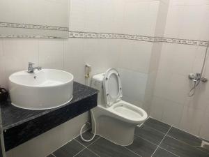 Phòng Hạng Tiết kiệm Cho 4 Người (Economy Quadruple Room)