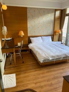 Phòng Giường Đôi Có Ban Công (Double Room with Balcony)
