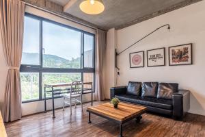 Phòng Đôi Loại Sang (Deluxe Double Room)