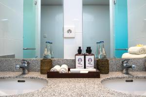 Suite 2 Phòng Ngủ (Two-Bedroom Suite)