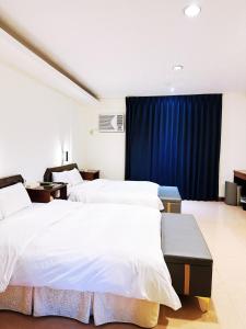Phòng gia đình với phòng tắm riêng. (Family Room with Private Bathroom)