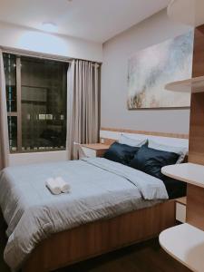 Two-Bedroom Deluxe Apartment with Garden View