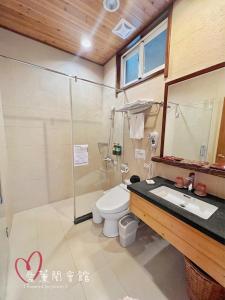 Phòng Đôi Loại Sang (Deluxe Double Room)