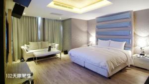 Phòng Đôi Cao Cấp (Superior Double Room)
