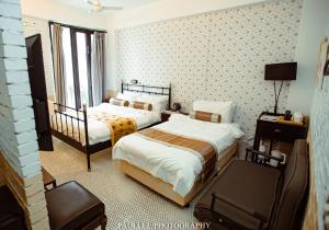Phòng Giường Đôi Có Ban Công (Double Room with Balcony)