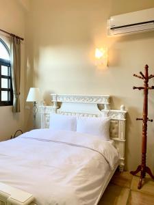 Phòng Giường Đôi Nhìn Ra Vườn (Double Room with Garden View)