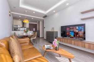 Căn Hộ 2 Phòng Ngủ Có Ban Công (Two-Bedroom Apartment with Balcony)