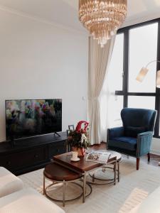 Suite Nhìn Ra Hồ (Suite with Lake View)