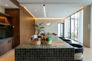 Biệt Thự (Villa)