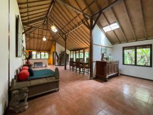 Biệt Thự (Villa)