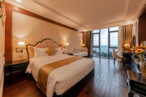 Deluxe Double with Sea View