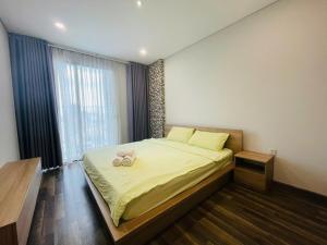 Căn hộ 3 Phòng ngủ có Tầm nhìn (Three-Bedroom Apartment with View)