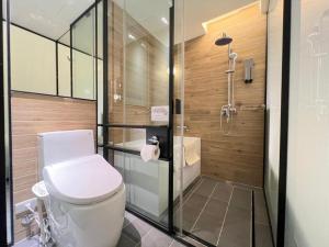 Phòng Hai Giường Đơn Tiêu Chuẩn không có Cửa Sổ (Standard Twin Room without Window)