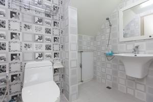 Phòng Đôi Phổ Thông (Economy Double Room)