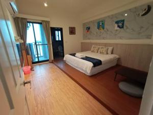 Phòng Giường Đôi Có Ban Công (Double Room with Balcony)