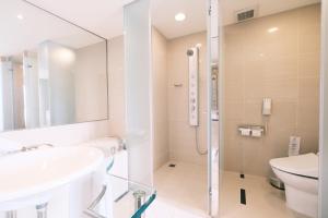Phòng Deluxe 4 Người (Deluxe Quadruple Room)