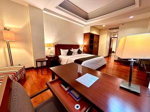 Phòng Suite Royal (Royal Suite)
