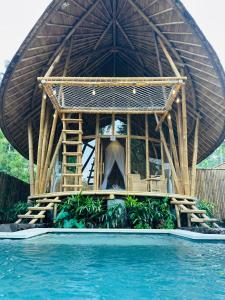 Biệt Thự Có Hồ Bơi Riêng (Villa with Private Pool)