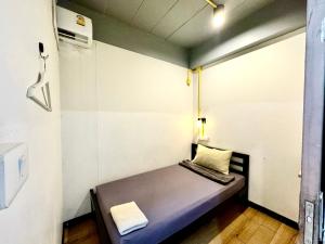 Phòng giường đơn Có phòng tắm chung (Single Shared Bathroom)